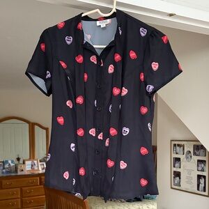 Unique Vintage Black Shirt with Red and Pink Hearts